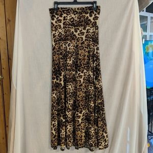 Leopard print maxi skirt